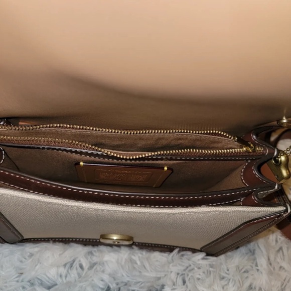 Coach hero crossbody bag - Picture 2 of 9